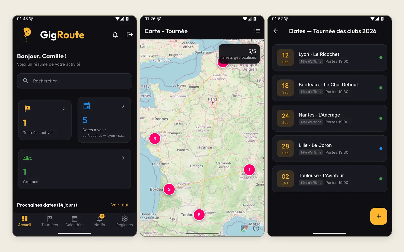 Trois écrans de l’application posés côte à côte : le tableau de bord du manager, la carte de France avec l’itinéraire des cinq dates de la tournée, et la liste des dates avec leurs salles.